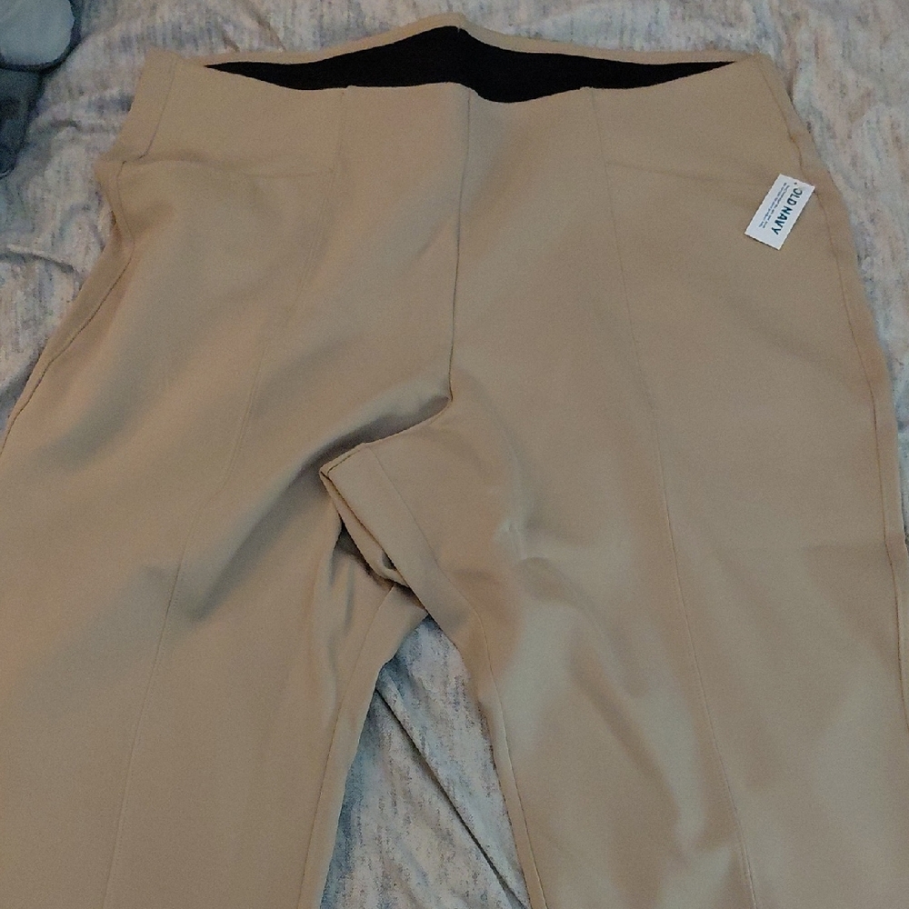 Old Navy Men's Khaki Chinos